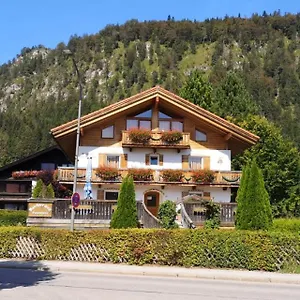 Gaestehaus Muenchner Kindl Reit im Winkl